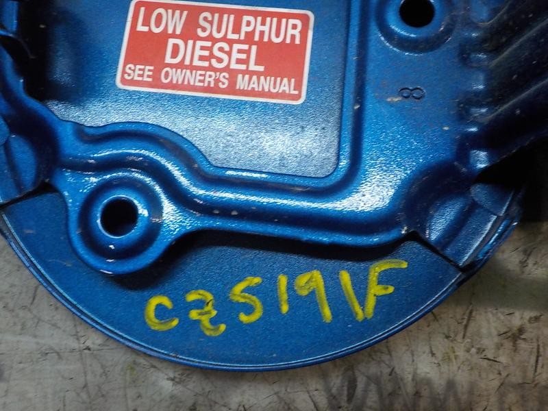 Recambio de tapa combustible para toyota yaris 1.4 turbodiesel cat referencia OEM IAM 773500D080  