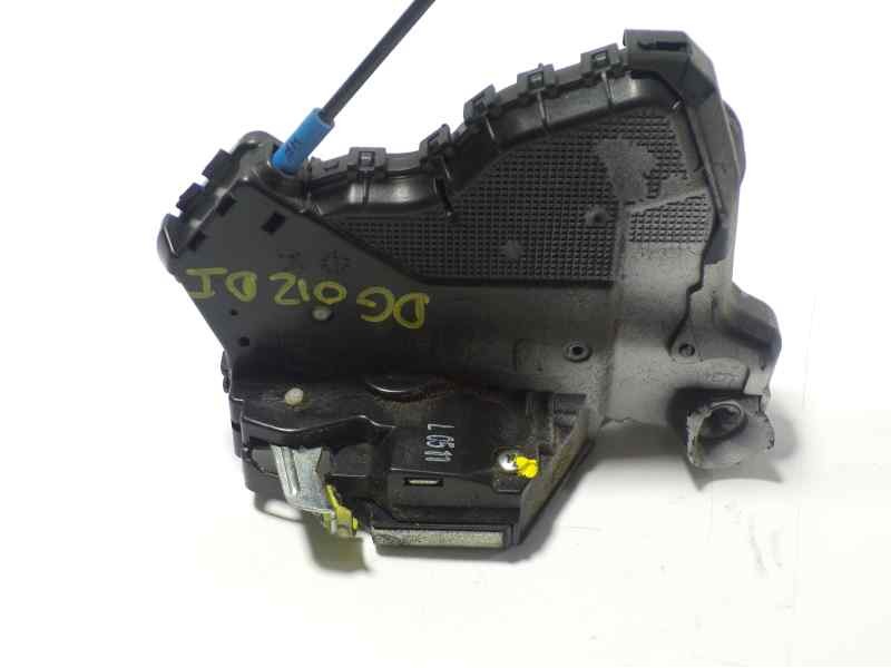 Recambio de cerradura puerta delantera izquierda para toyota auris 1.4 turbodiesel cat referencia OEM IAM 6904002210  