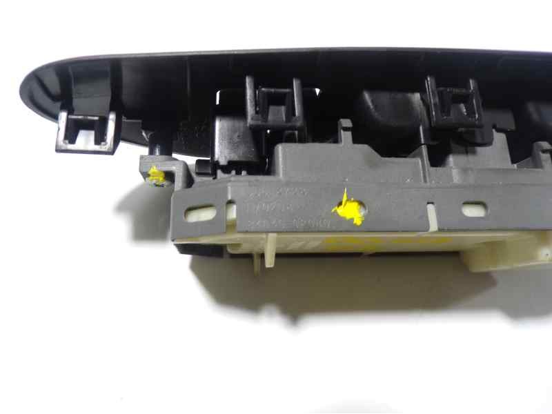 Recambio de mando elevalunas delantero izquierdo para toyota auris 1.4 turbodiesel cat referencia OEM IAM 8404002080 8404002080 