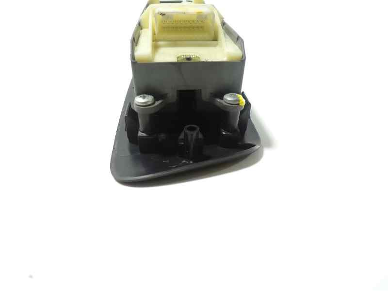 Recambio de mando elevalunas delantero izquierdo para toyota auris 1.4 turbodiesel cat referencia OEM IAM 8404002080 8404002080 