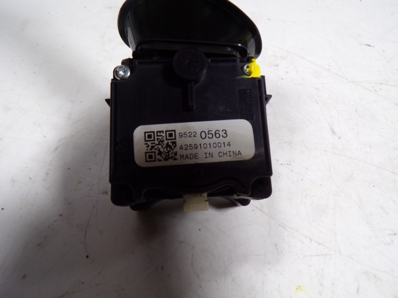 Recambio de mando intermitentes para opel insignia sports tourer 2.0 16v cdti referencia OEM IAM 95220563 95220563 