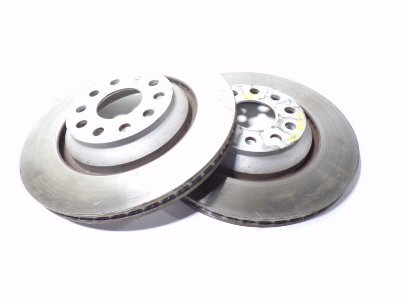 Recambio de disco freno trasero para cupra ateca 2.0tsi 4drive referencia OEM IAM 5Q0615601E  