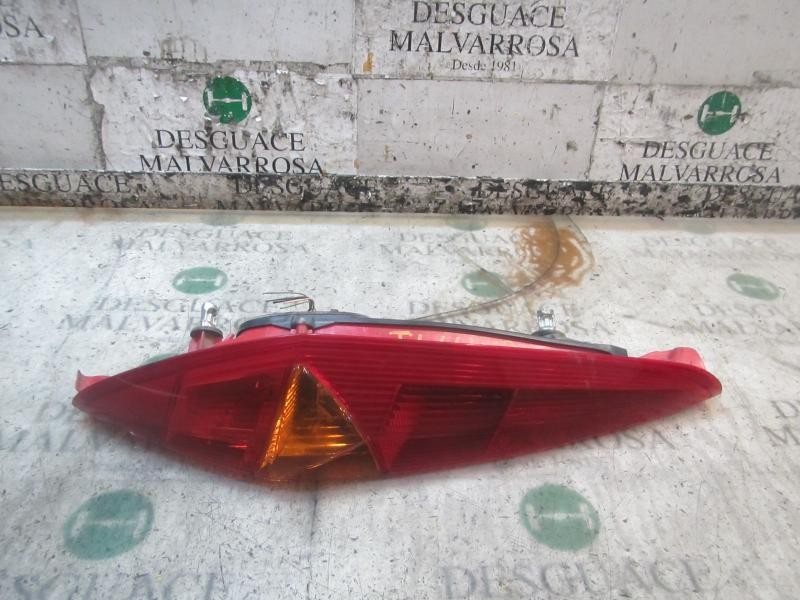 Recambio de piloto trasero izquierdo para fiat punto berlina (188) 1.2 cat referencia OEM IAM   