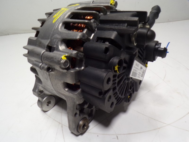 Recambio de alternador para audi a1 sportback (gba) 1.0 tfsi referencia OEM IAM 04E903015 04E903015 