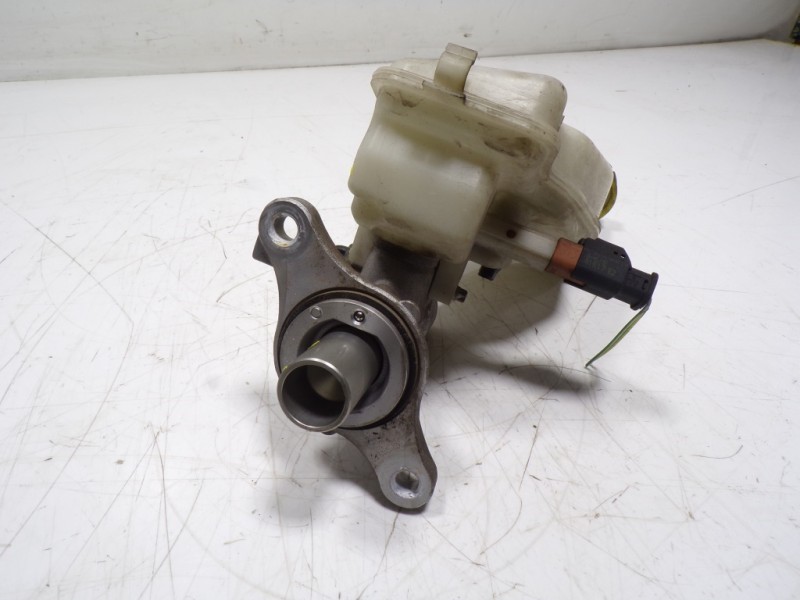 Recambio de bomba freno para peugeot 2008 (--.2013) 1.6 blue-hdi fap referencia OEM IAM 4601R9 32069745 