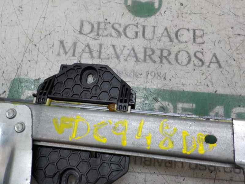 Recambio de elevalunas delantero derecho para dacia sandero ambiance referencia OEM IAM 807209299R 807209299R 