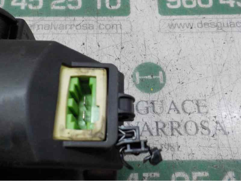 Recambio de motor calefaccion para dacia sandero ambiance referencia OEM IAM 272107379R  