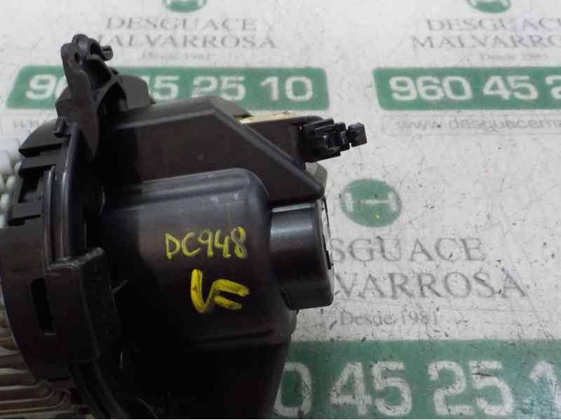 Recambio de motor calefaccion para dacia sandero ambiance referencia OEM IAM 272107379R  