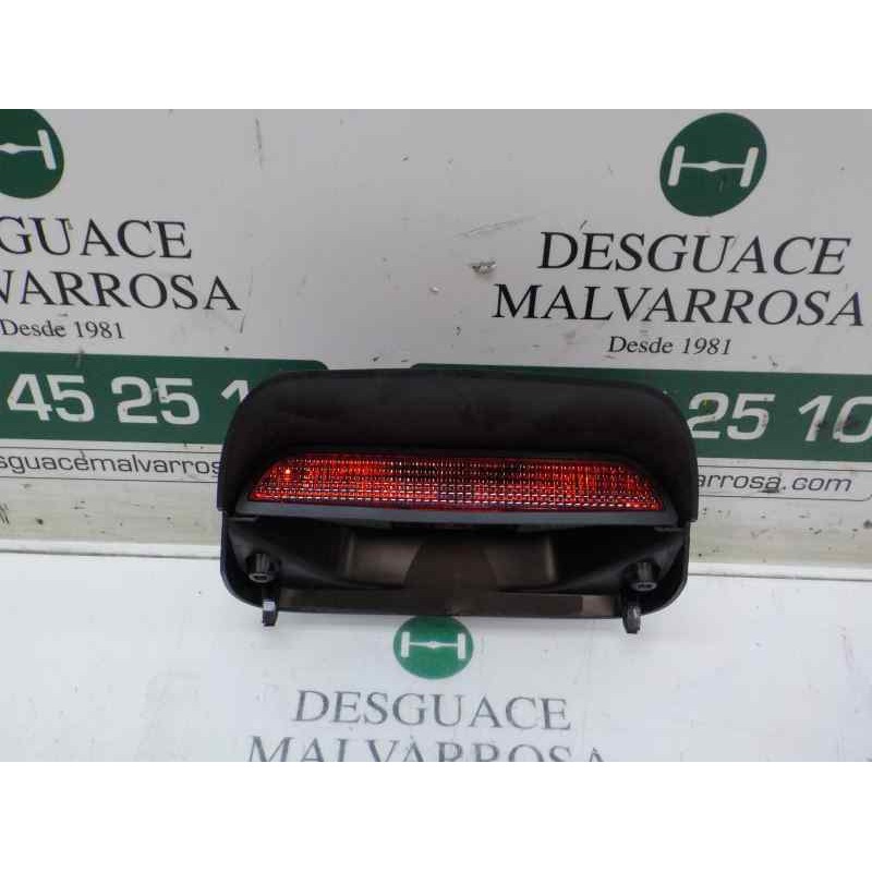 Recambio de piloto trasero central para dacia sandero ambiance referencia OEM IAM 265907079R  