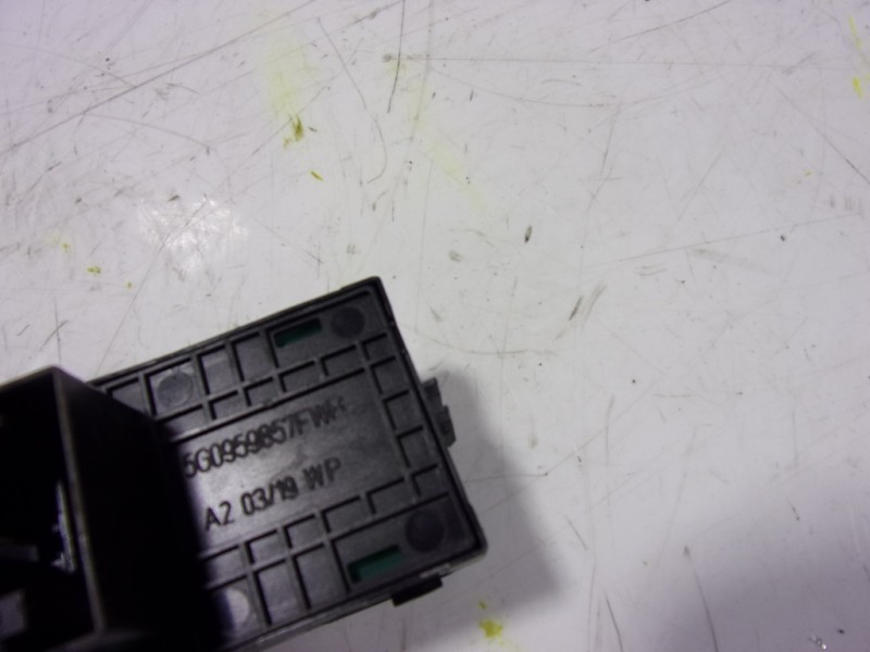 Recambio de mando elevalunas delantero izquierdo para cupra ateca 2.0tsi 4drive referencia OEM IAM 5G0959857FWHS 5G0959857F 