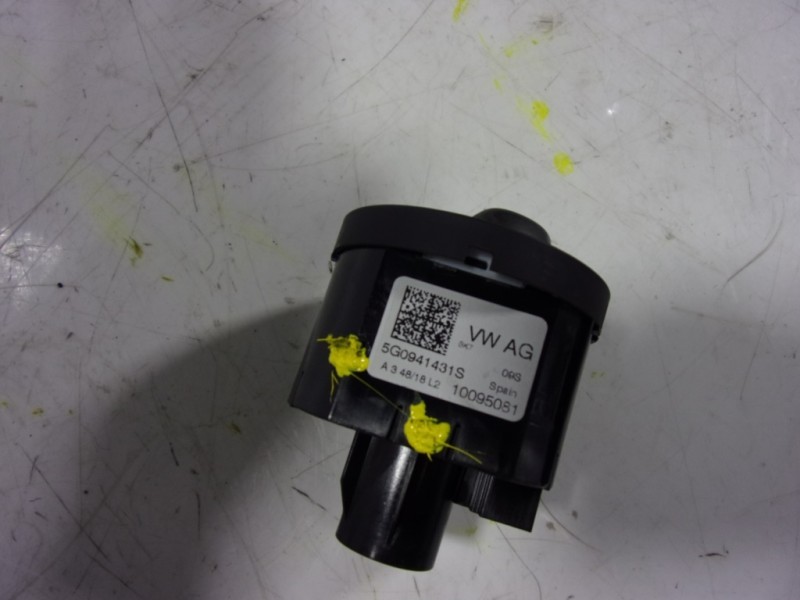 Recambio de mando luces para cupra ateca 2.0tsi 4drive referencia OEM IAM 5G0941431AGWZU 5G0941431S 10095081