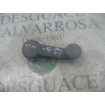 MANETA ELEVALUNAS TRASERA DERECHA 