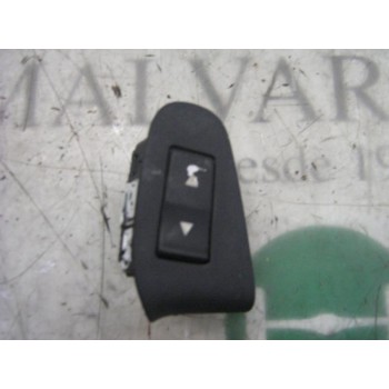 MANDO ELEVALUNAS DELANTERO DERECHO 