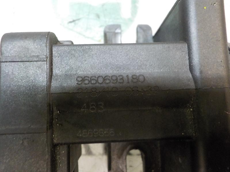 Recambio de valvula aire adicional para peugeot 508 2.0 16v hdi fap referencia OEM IAM 1618S5 9660693180 