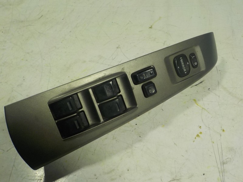 Recambio de mando elevalunas delantero izquierdo para toyota prius (nhw20) 1.5 cat referencia OEM IAM 8482047050 8482047050 