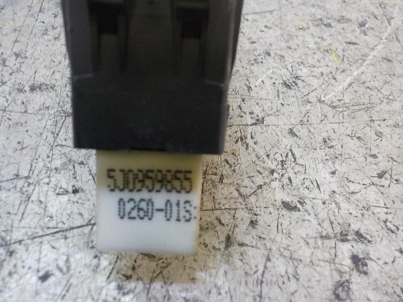 Recambio de mando elevalunas delantero derecho para skoda fabia (5j2 ) active referencia OEM IAM   