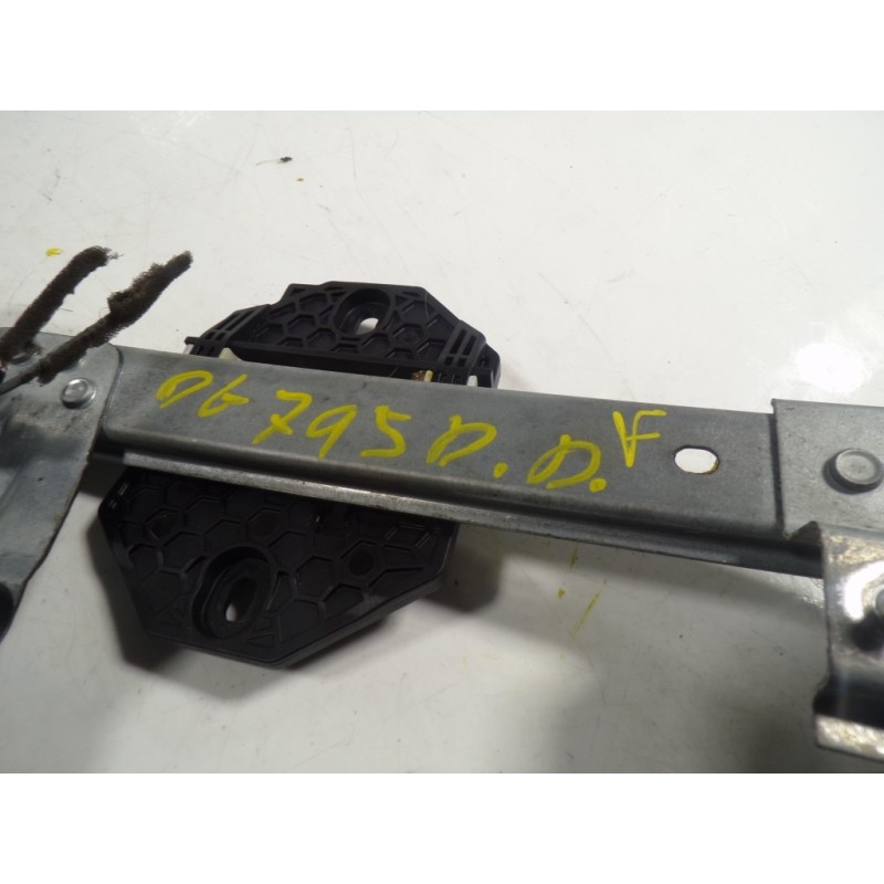 Recambio de elevalunas delantero derecho para dacia sandero 1.5 dci diesel fap cat referencia OEM IAM 807209299R 607209299R 