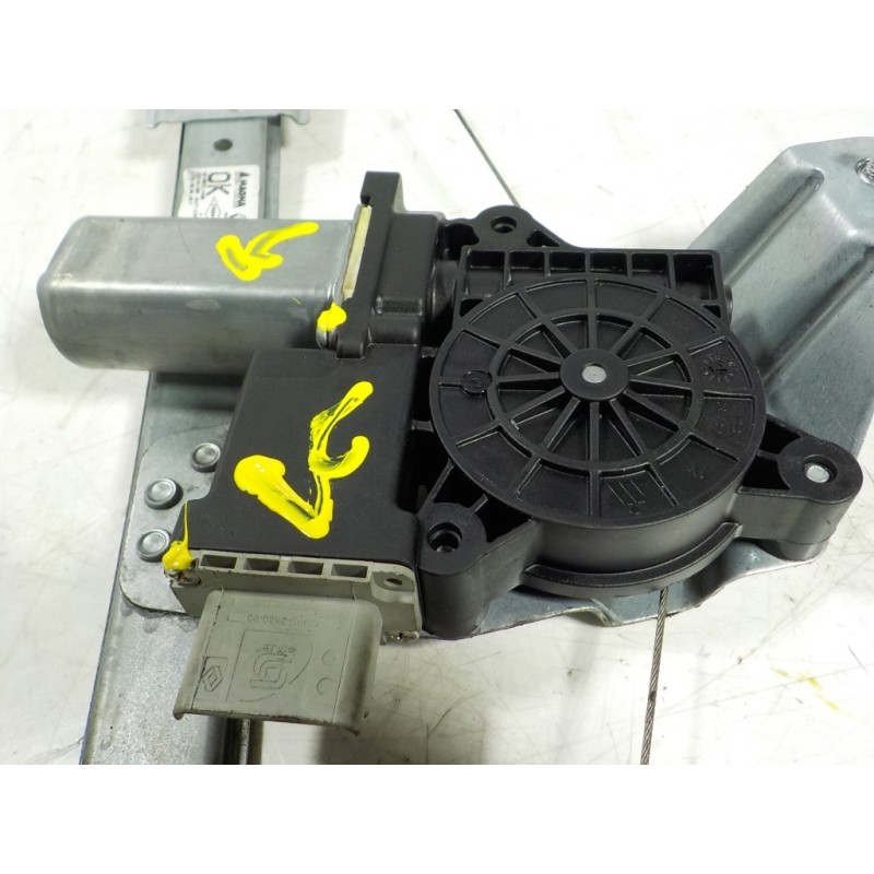 Recambio de elevalunas delantero izquierdo para dacia sandero 1.5 dci diesel fap cat referencia OEM IAM 807211440R 807211440R 