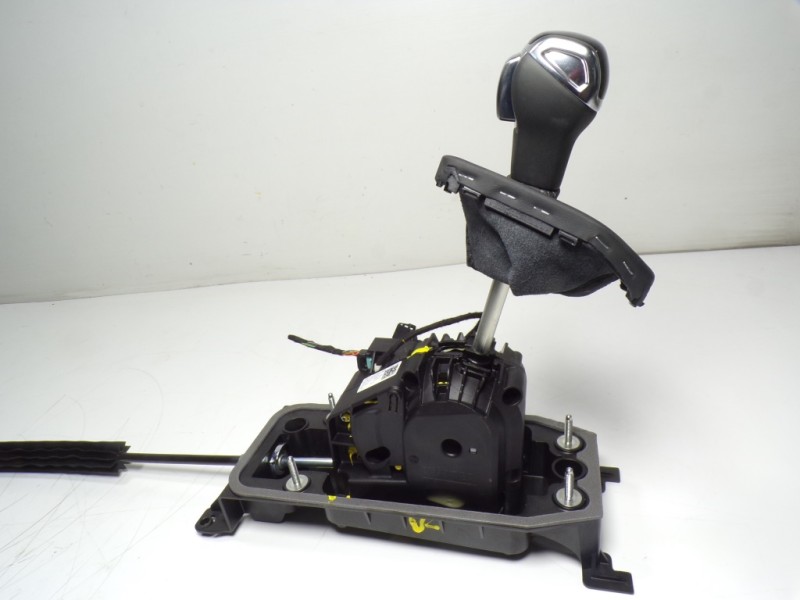 Recambio de palanca cambio para audi a1 sportback (gba) 1.0 tfsi referencia OEM IAM 2Q2713023AQ 2Q2713023AQ 82C713139BTAH