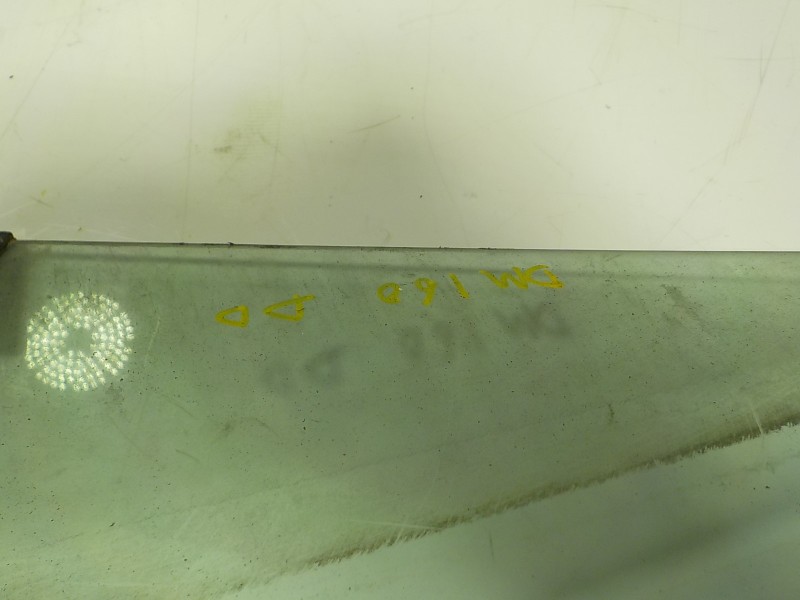 Recambio de cristal puerta delantero derecho para renault captur 0.9 tce referencia OEM IAM 803006778R  