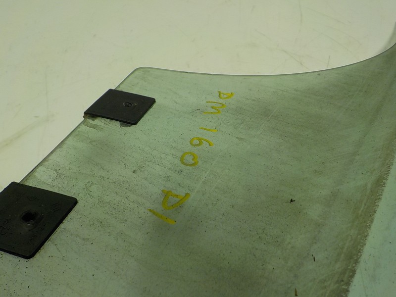 Recambio de cristal puerta delantero izquierdo para renault captur 0.9 tce referencia OEM IAM 803011573R  