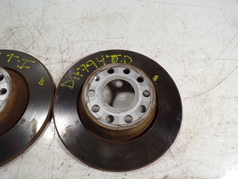 Recambio de disco freno trasero para volkswagen passat berlina (3c2) 2.0 16v fsi referencia OEM IAM 1K0615601AD  