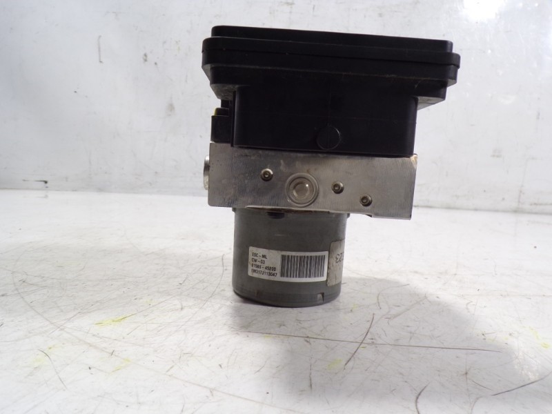 Recambio de abs para kia cee´d 1.4 crdi cat referencia OEM IAM 58920A2230 A258930800 A258930800
