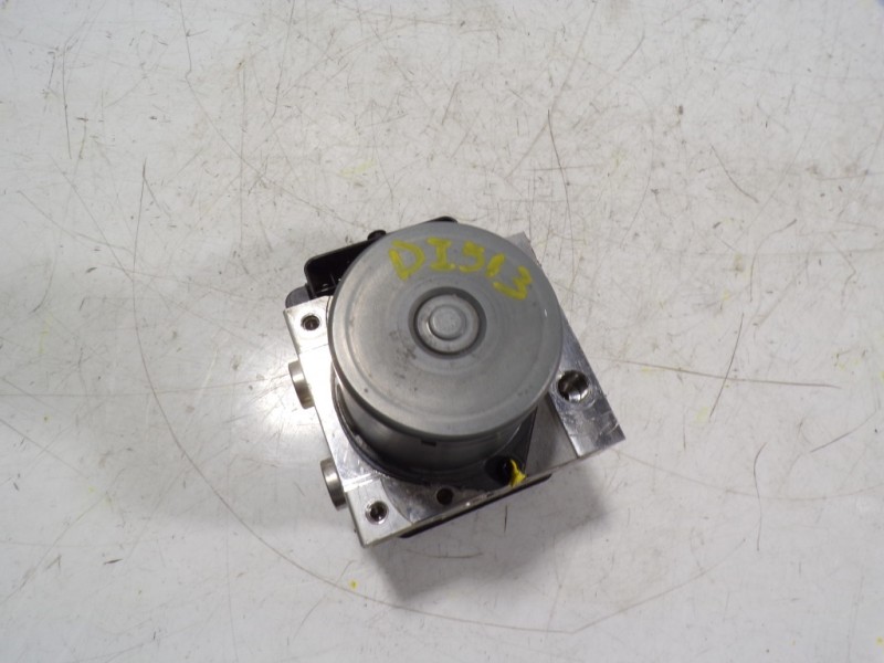 Recambio de abs para kia cee´d 1.4 crdi cat referencia OEM IAM 58920A2230 A258930800 A258930800