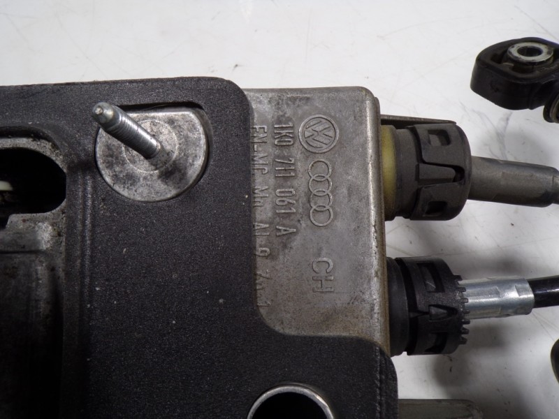 Recambio de palanca cambio para volkswagen passat berlina (3c2) 2.0 16v fsi referencia OEM IAM 1K0711061A 1K0711061A 