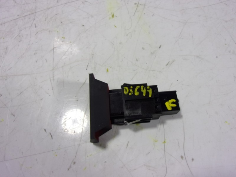 Recambio de warning para cupra ateca 2.0tsi 4drive referencia OEM IAM 5F0953235B1QB 5F0953235B 