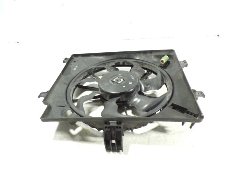 Recambio de electroventilador para kia cee´d 1.4 crdi cat referencia OEM IAM 25380A5800 25304A6810 