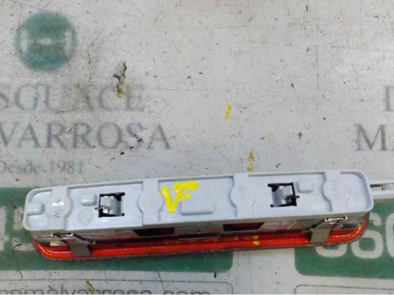 Recambio de piloto trasero central para fiat doblo 1.3 16v jtd cat referencia OEM IAM 51821699  