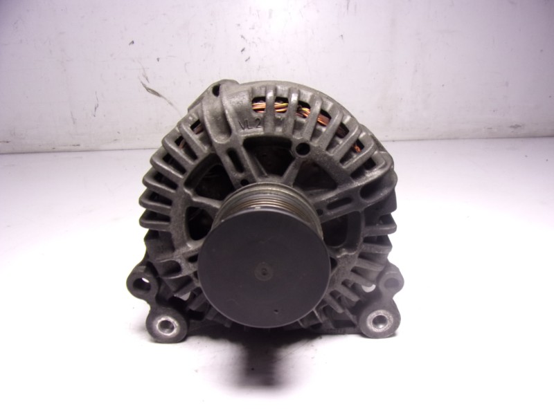 Recambio de alternador para volkswagen golf v berlina (1k1) r32 referencia OEM IAM 06F903023P 06F903023P 