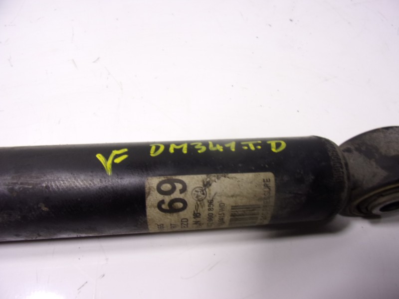 Recambio de amortiguador trasero derecho para volkswagen golf v berlina (1k1) r32 referencia OEM IAM 1K0513029H 1K0512011R 