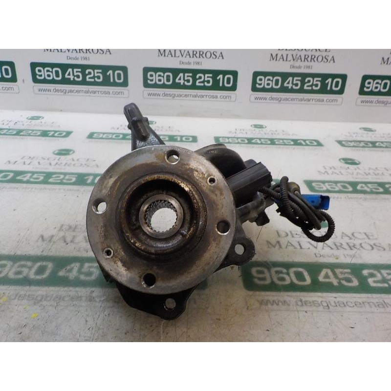 Recambio de mangueta delantera derecha para peugeot 2008 (--.2013) allure referencia OEM IAM 364790  