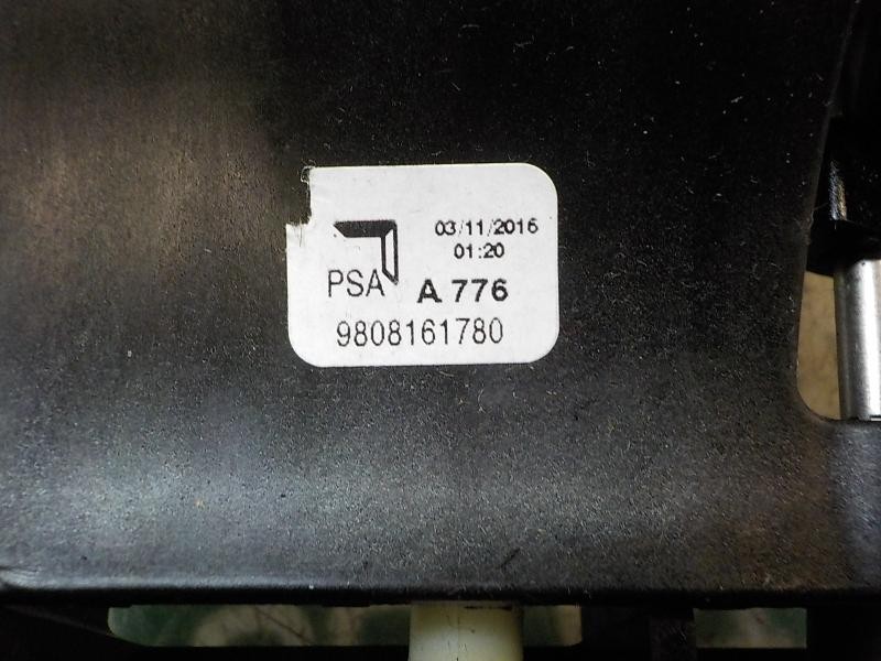 Recambio de palanca cambio para peugeot 2008 (--.2013) allure referencia OEM IAM 9808161780  