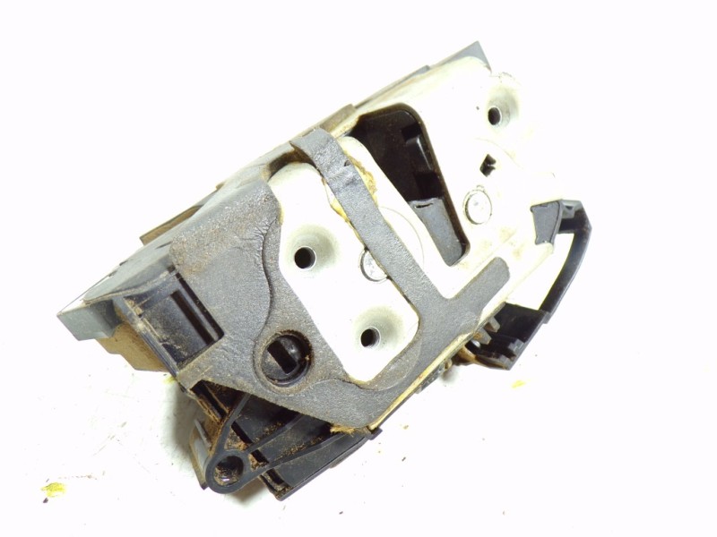 Recambio de cerradura puerta trasera derecha para ford transit courier 1.5 tdci cat referencia OEM IAM  BM5AA21813AG 921761106