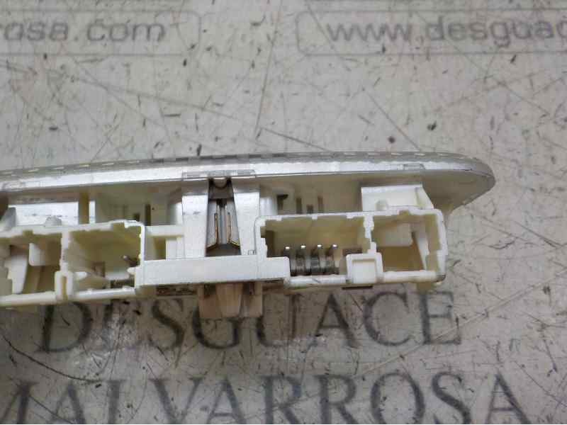 Recambio de piloto interior para citroën c-elysée exclusive referencia OEM IAM 6362Q0  