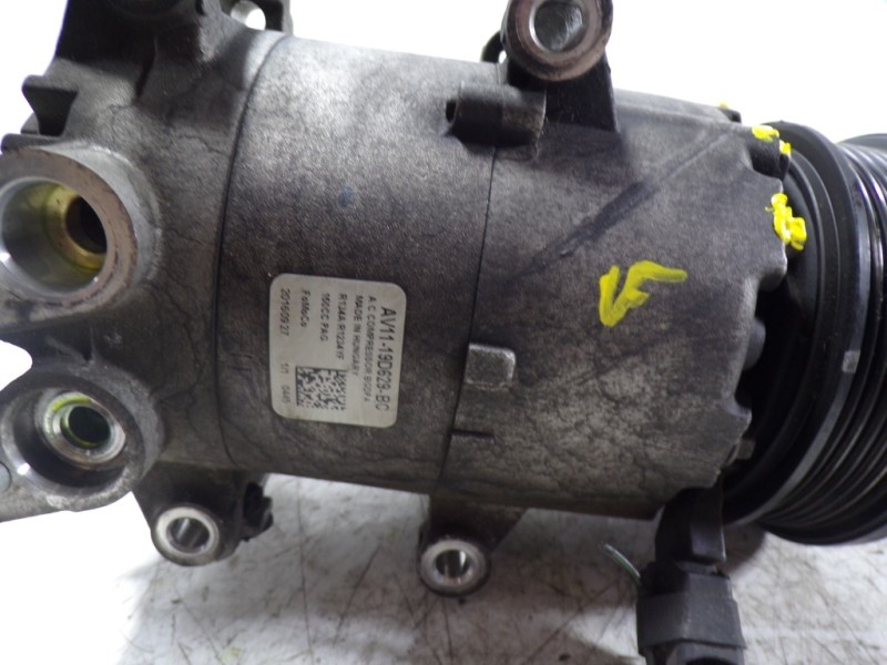 Recambio de compresor aire acondicionado para ford fiesta (ccn) st-line referencia OEM IAM  AV1119D629BC 