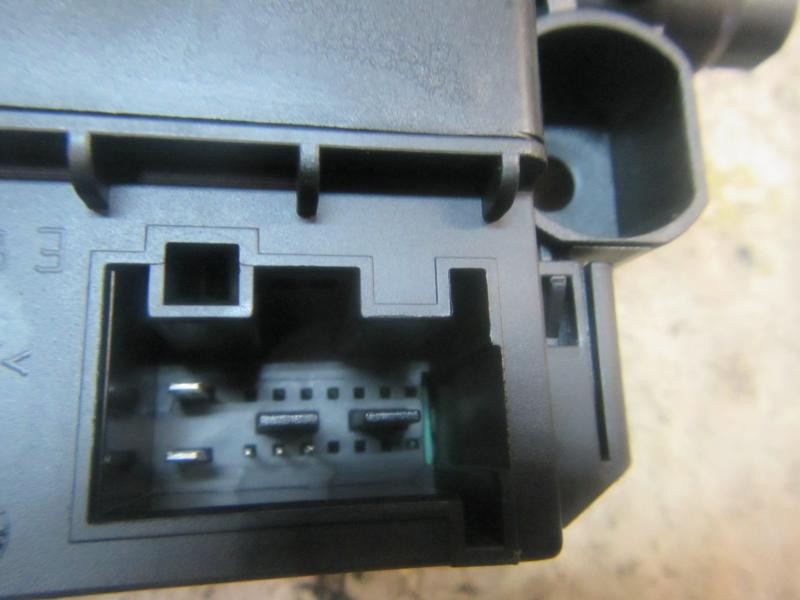 Recambio de motor elevalunas trasero izquierdo para volkswagen polo (6r1) referencia OEM IAM   