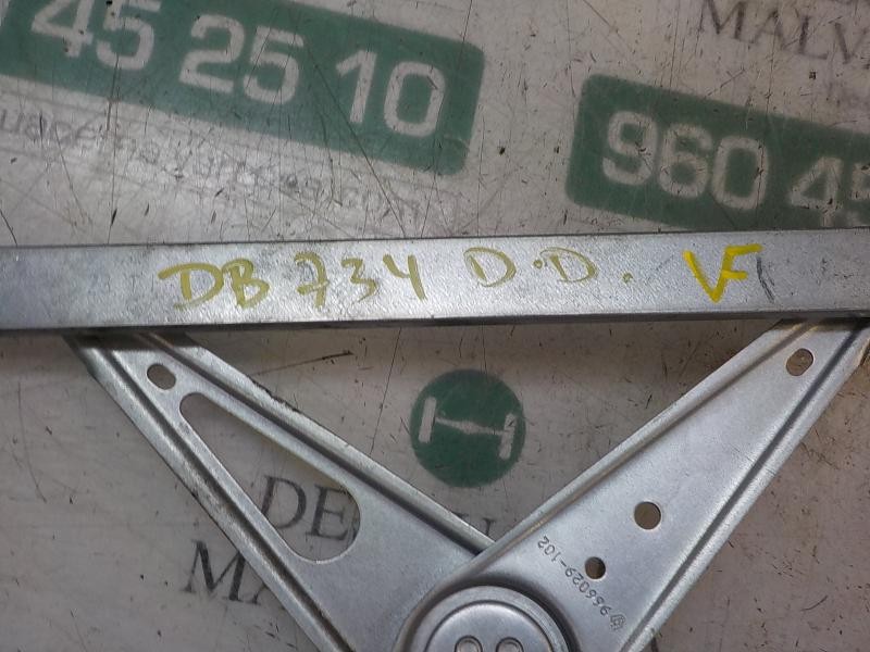 Recambio de elevalunas delantero derecho para renault megane iii coupe 1.5 dci diesel referencia OEM IAM 807206454R  