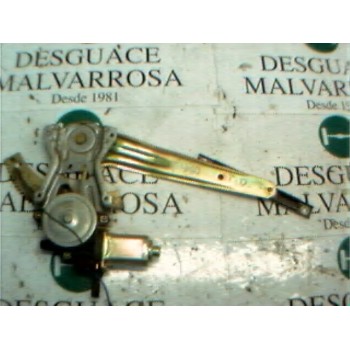 ELEVALUNAS TRASERO DERECHO 