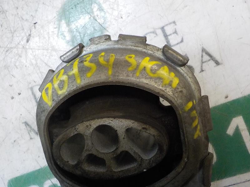 Recambio de soporte cambio para renault megane iii coupe 1.5 dci diesel referencia OEM IAM 112380006R  