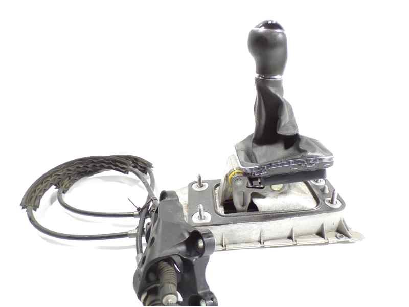 Recambio de palanca cambio para seat ibiza (6p1) 1.2 tsi referencia OEM IAM 6C0711049F 6Q0711061E 