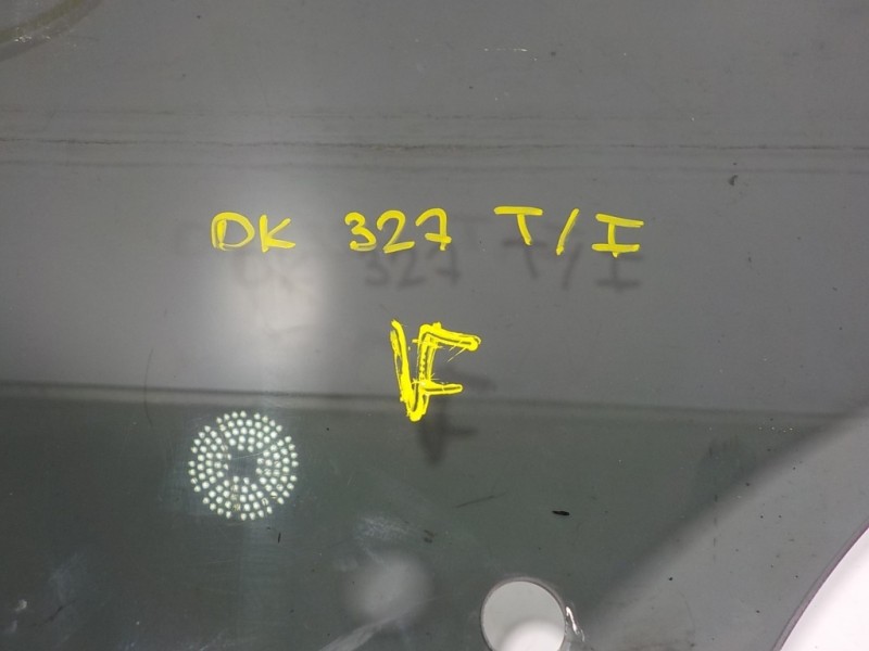 Recambio de cristal puerta trasero izquierdo para peugeot 208 (p2) 1.2 puretech referencia OEM IAM 9823170480  