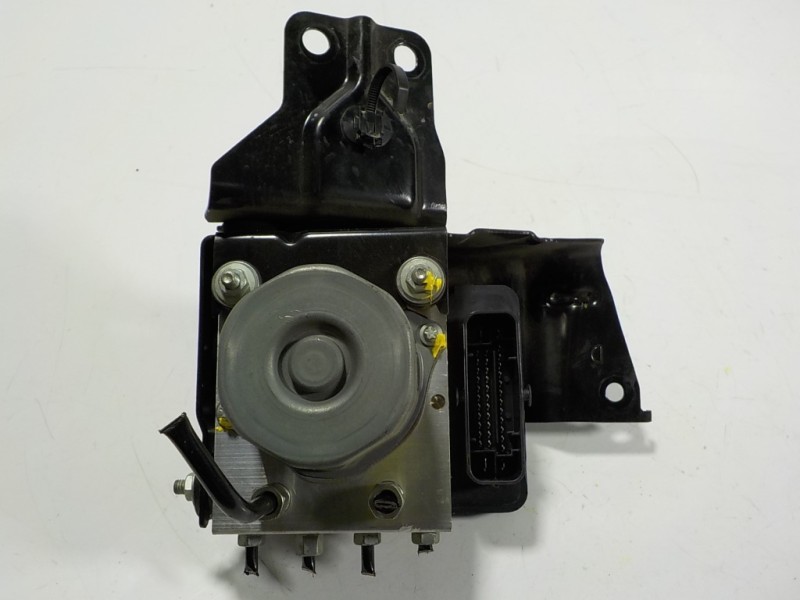 Recambio de abs para nissan x-trail (t32) 1.6 dci turbodiesel cat referencia OEM IAM 476604CC1B 476604CC1A 