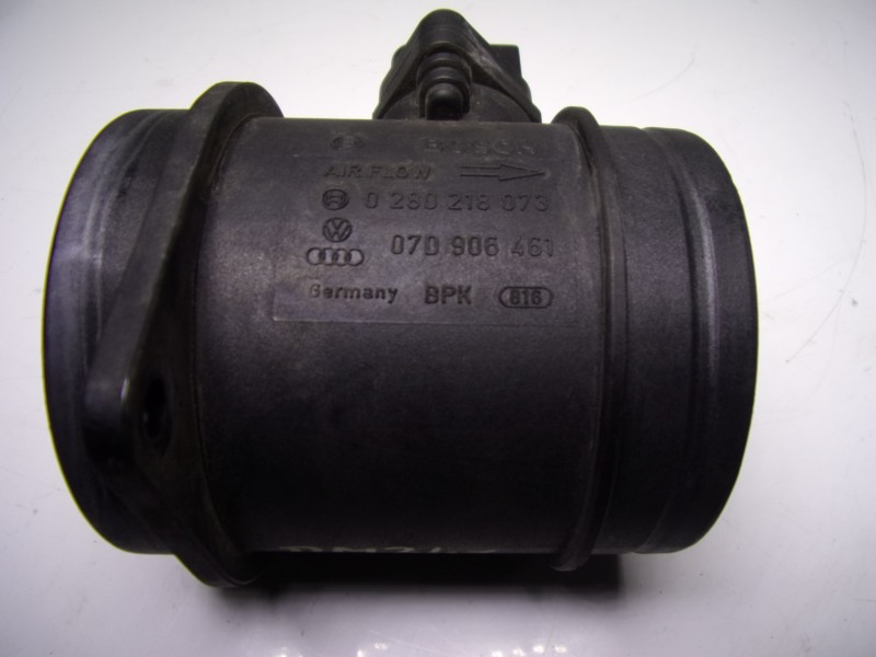 Recambio de caudalimetro para volkswagen golf v berlina (1k1) r32 referencia OEM IAM 07D906461 07D906461 