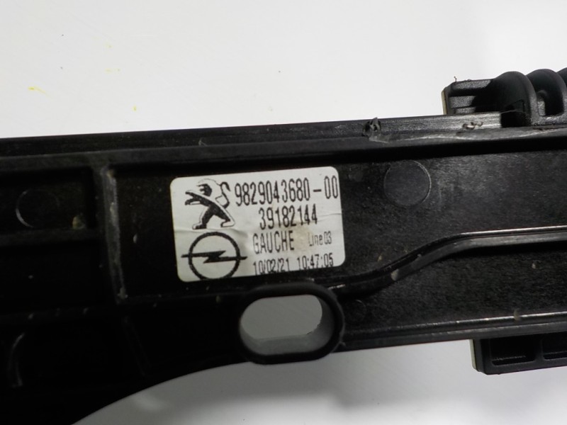 Recambio de elevalunas delantero izquierdo para peugeot 208 (p2) 1.2 puretech referencia OEM IAM 9829043680 982904368000 3918214