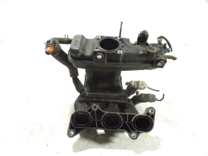 Recambio de colector admision para toyota iq 1.0 cat referencia OEM IAM 1712040030  