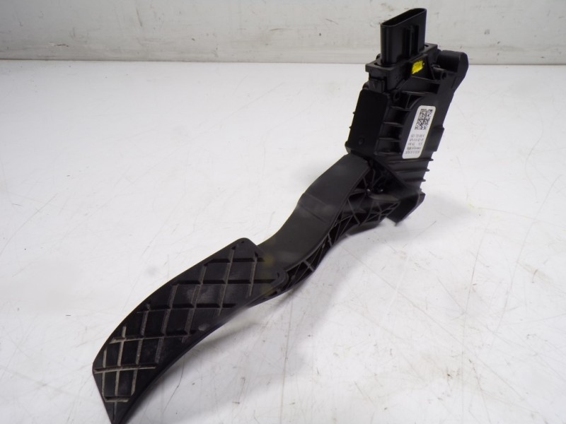 Recambio de potenciometro pedal para volkswagen golf vii lim. (bq1) 1.5 16v tsi act referencia OEM IAM 5Q1723503K 5Q1723503K 